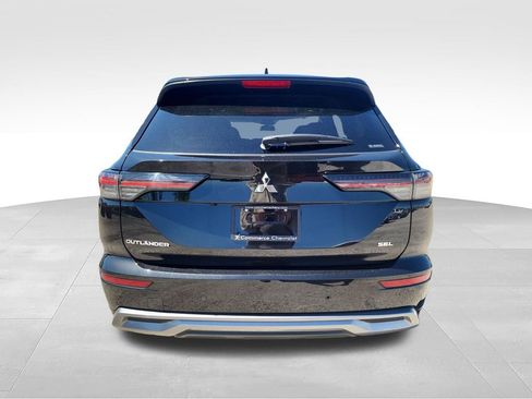 Used 2025 Mitsubishi Outlander SEL AWD/4WD image 8