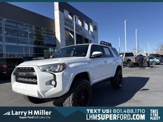 Used 2016 Toyota 4Runner SR5 video 1