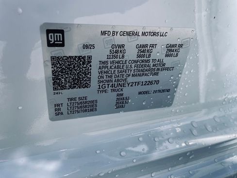 New 2026 GMC Sierra 2500 SLT w/ SLT Premium Package image 32