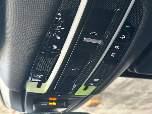 Used 2023 Porsche Cayenne image 22