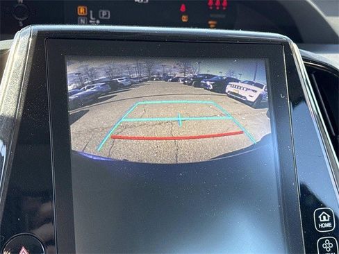 Used 2018 Toyota Prius Three image 21