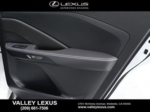 New 2026 Lexus TX 500h AWD image 17