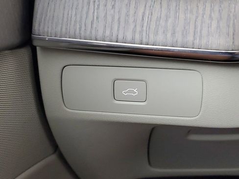 Certified 2023 Volvo XC90 B5 Plus w/ Protection Package Premier AWD/4WD image 29