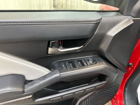 Used 2025 Toyota Tacoma Limited AWD/4WD image 26