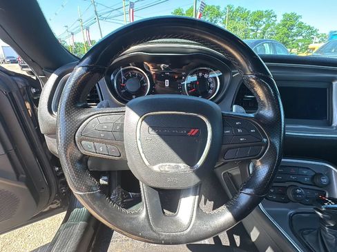 Used 2022 Dodge Challenger GT RWD image 22