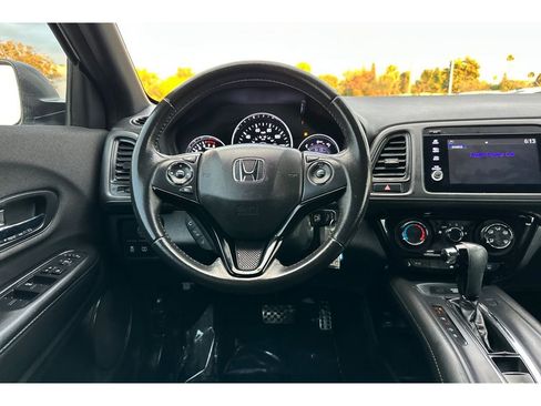 Certified 2022 Honda HR-V Sport image 16