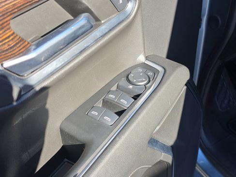 Used 2024 GMC Sierra 1500 Elevation image 20