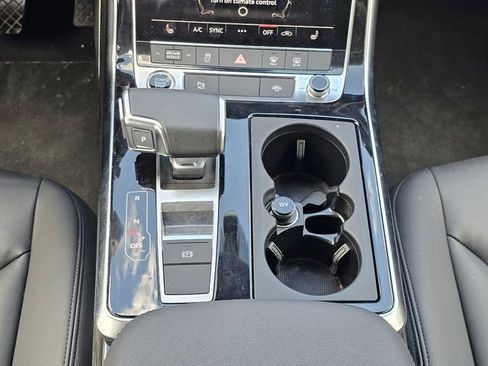 Used 2024 Audi Q7 3.0T Premium Plus image 29