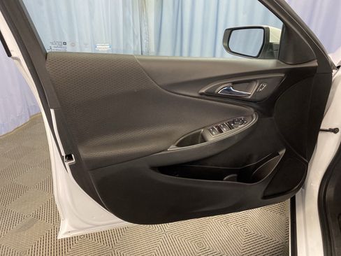 Used 2019 Chevrolet Malibu LT image 11