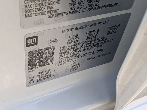 Used 2026 GMC Sierra 1500 SLT image 29