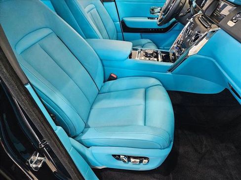 Used 2024 Rolls-Royce Cullinan image 19