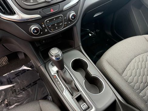 Used 2018 Chevrolet Equinox LT w/ Sun & Infotainment Package image 13