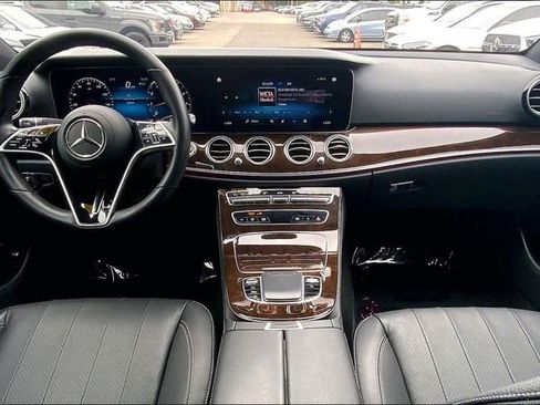 Certified 2022 Mercedes-Benz E 350 4MATIC Sedan image 12