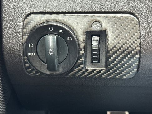 Used 2007 Ford Mustang GT Premium RWD image 38