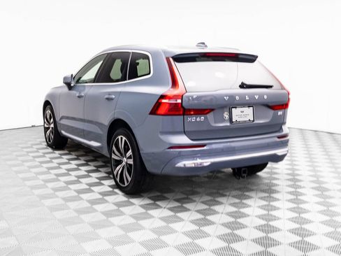 Used 2023 Volvo XC60 B5 Plus w/ Climate Package AWD/4WD image 4