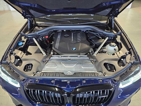 Used 2025 BMW X4 M40i w/ Premium Package AWD/4WD image 9