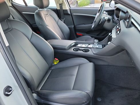 Certified 2026 Genesis G70 2.5T image 21