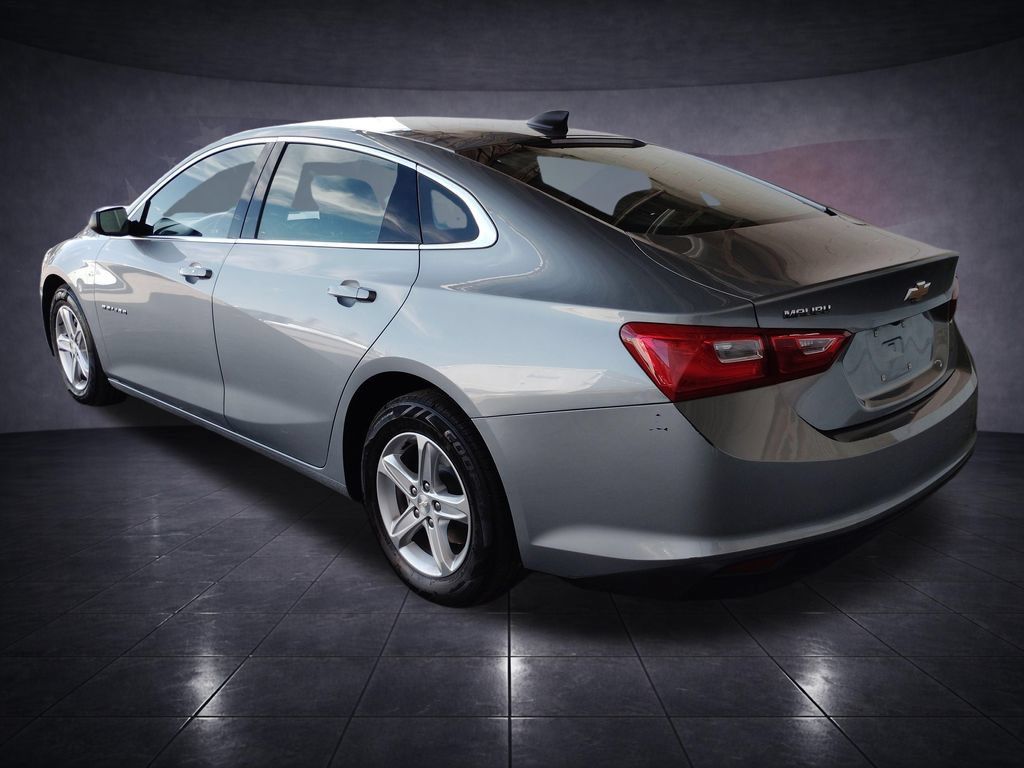 Used 2024 Chevrolet Malibu LS FWD image 3