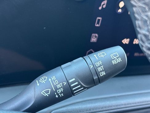 Used 2024 Buick Encore GX Sport Touring FWD image 35