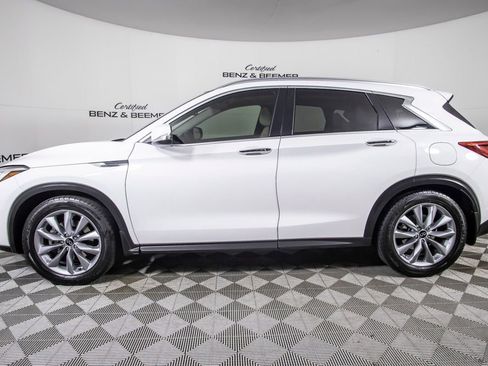 Used 2020 INFINITI QX50 Luxe w/ Navigation Package FWD image 11