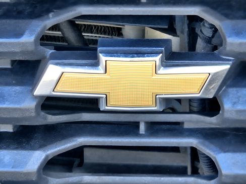 Used 2021 Chevrolet Silverado 1500 Custom AWD/4WD image 13