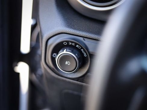 Used 2019 Jeep Wrangler Unlimited Sport S AWD/4WD image 37