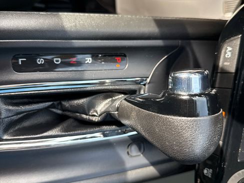 Used 2020 Honda HR-V LX image 22