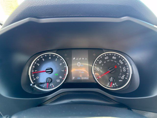 Used 2022 Toyota RAV4 XLE Premium AWD/4WD image 20