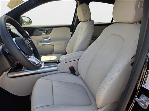 New 2026 Mercedes-Benz GLA 250 GLA 250 image 4