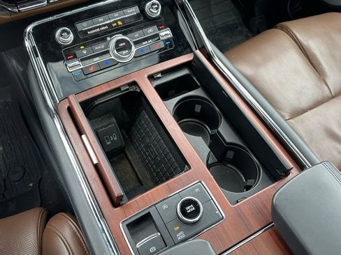 Used 2023 Lincoln Navigator L Reserve image 37