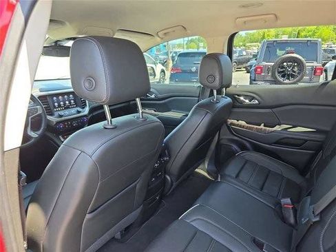 Used 2023 GMC Acadia Denali FWD image 18