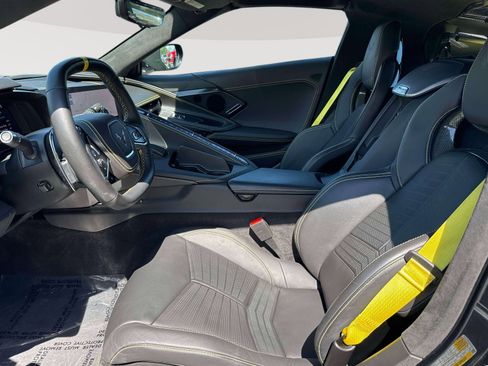 Used 2023 Chevrolet Corvette Stingray Premium Cpe w/ Stealth Interior Trim Package RWD image 25