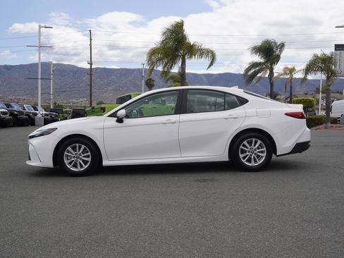 Used 2025 Toyota Camry LE FWD image 7