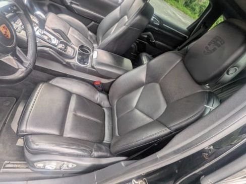 Used 2018 Porsche Cayenne AWD/4WD image 16