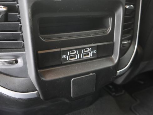 Used 2023 RAM 1500 Big Horn image 33