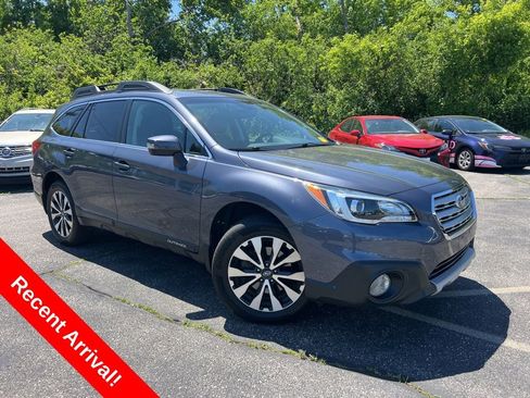 Used 2016 Subaru Outback 2.5i Limited AWD/4WD image 1