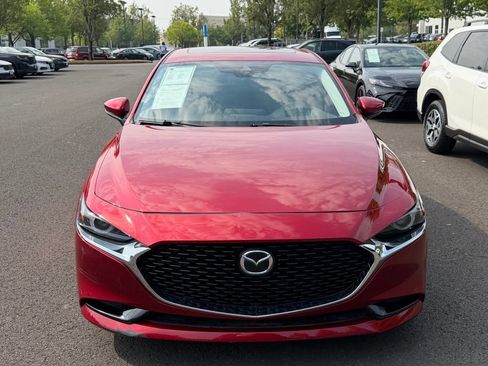 Used 2020 MAZDA MAZDA3 Sedan w/ Premium Package FWD image 3