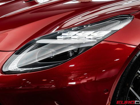 Used 2024 Aston Martin DB12 Coupe image 11