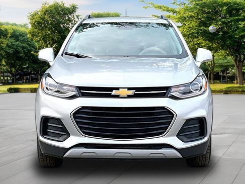 Used 2018 Chevrolet Trax LT w/ LT Convenience Package AWD/4WD image 3