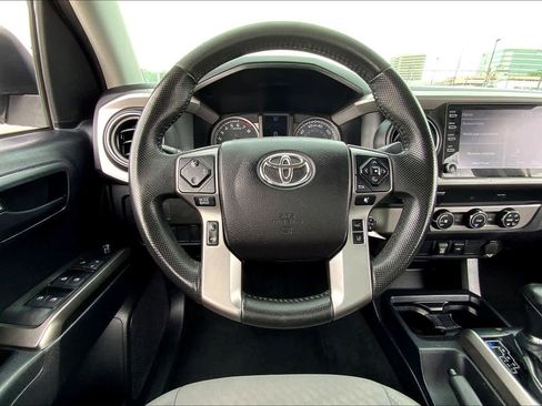 Used 2020 Toyota Tacoma SR5 image 6