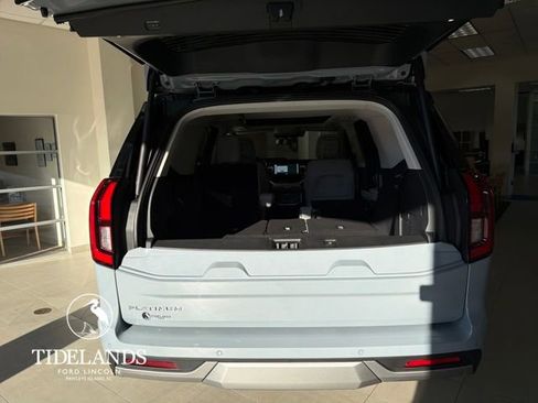 New 2026 Ford Expedition Platinum w/ Platinum Ultimate Package image 12