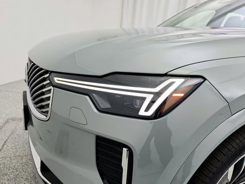 New 2026 Volvo XC90 B6 Plus w/ Protection Package Premier image 27