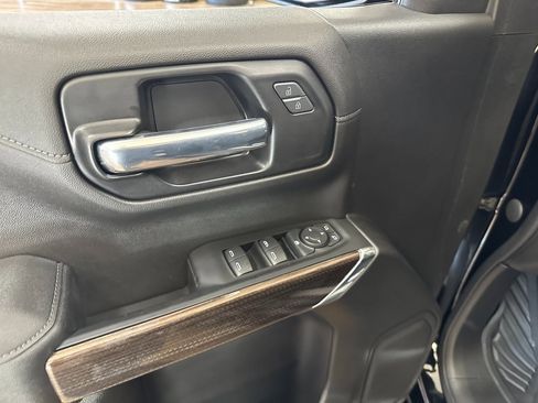 Used 2021 Chevrolet Silverado 1500 RST image 10