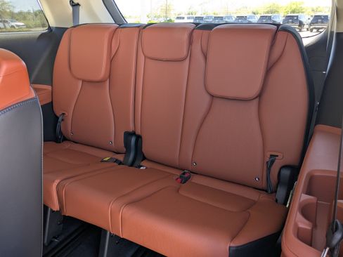 New 2026 Kia Carnival EX FWD image 16