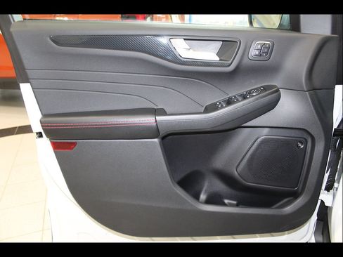 Used 2023 Ford Escape ST-Line Select w/ Tech Pack #2 AWD/4WD image 14