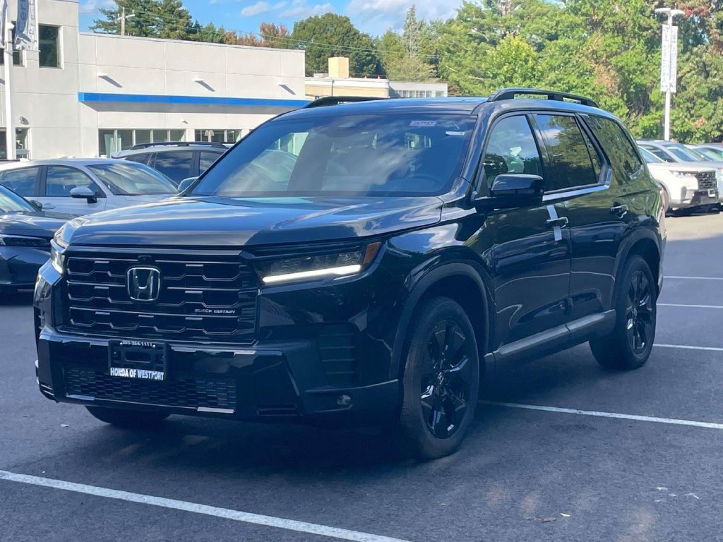 New 2026 Honda Pilot Black Edition image 3
