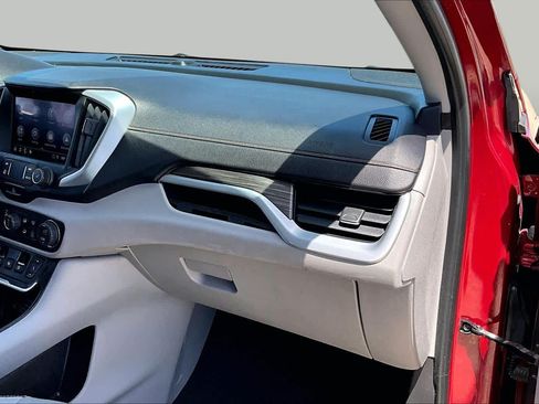 Used 2019 GMC Terrain SLT FWD image 16