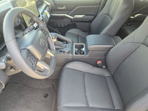 New 2026 Toyota 4Runner Limited AWD/4WD image 11