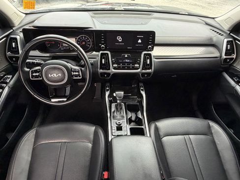 Used 2022 Kia Sorento SX FWD image 12
