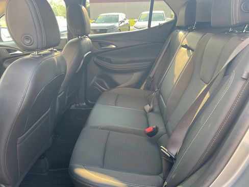 Used 2023 Buick Encore GX Select w/ Safety Package II AWD/4WD image 21